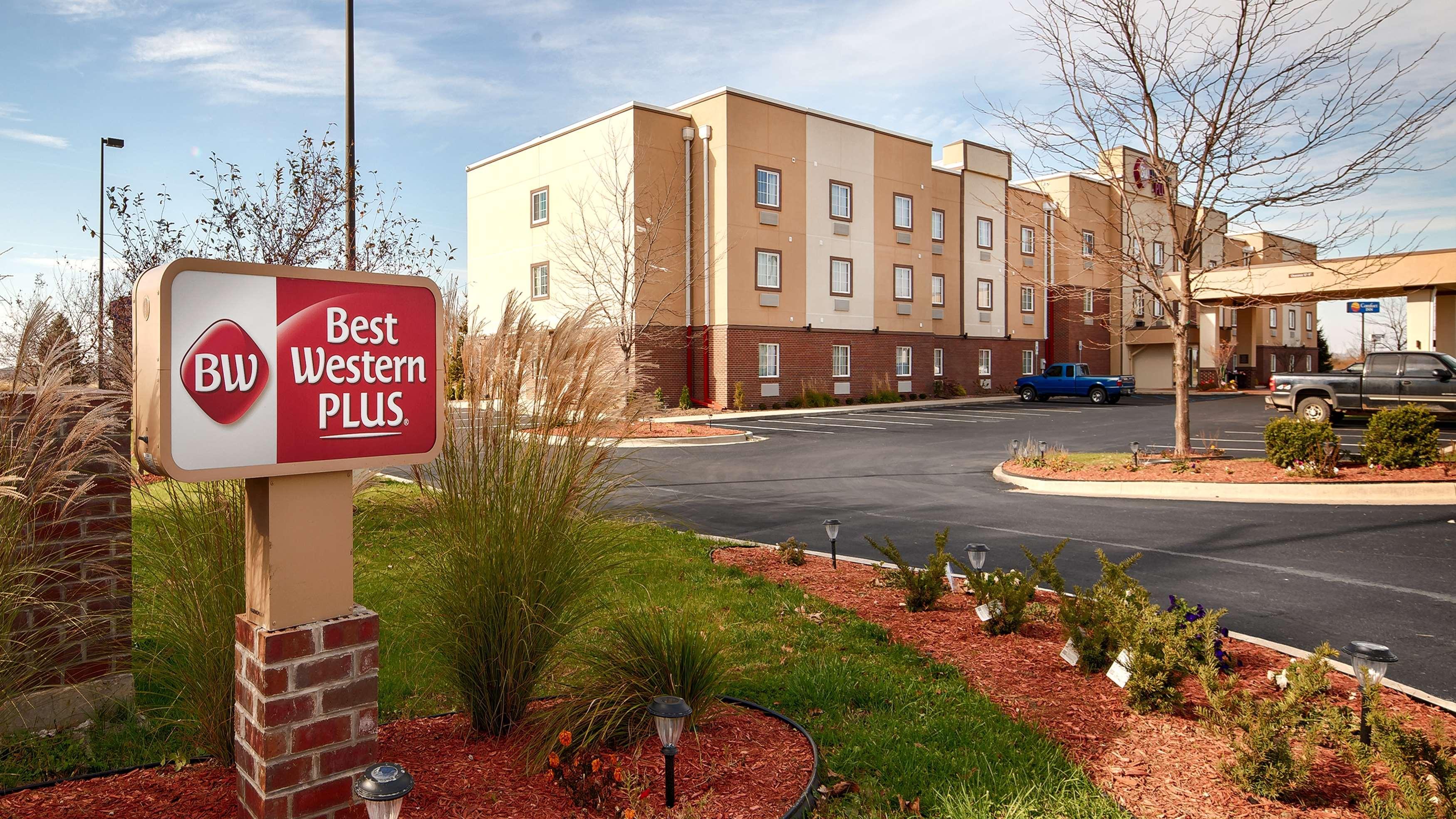 Best Western Plus Crawfordsville Hotel Exterior photo